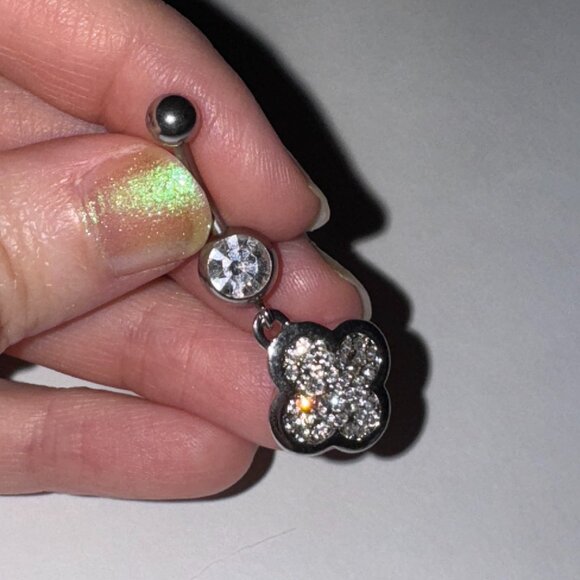 Flower Design Dangle Belly Ring - Picture 1 of 9